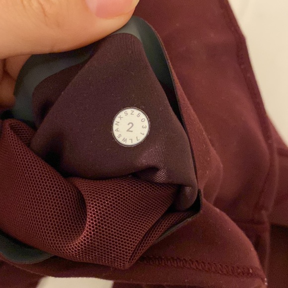 Lululemon in movement tight - Picture 4 of 4